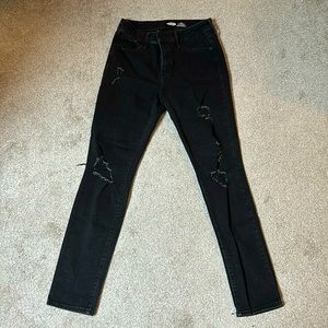 OLD NAVY Size 6 Power Slim Straight black jeans.